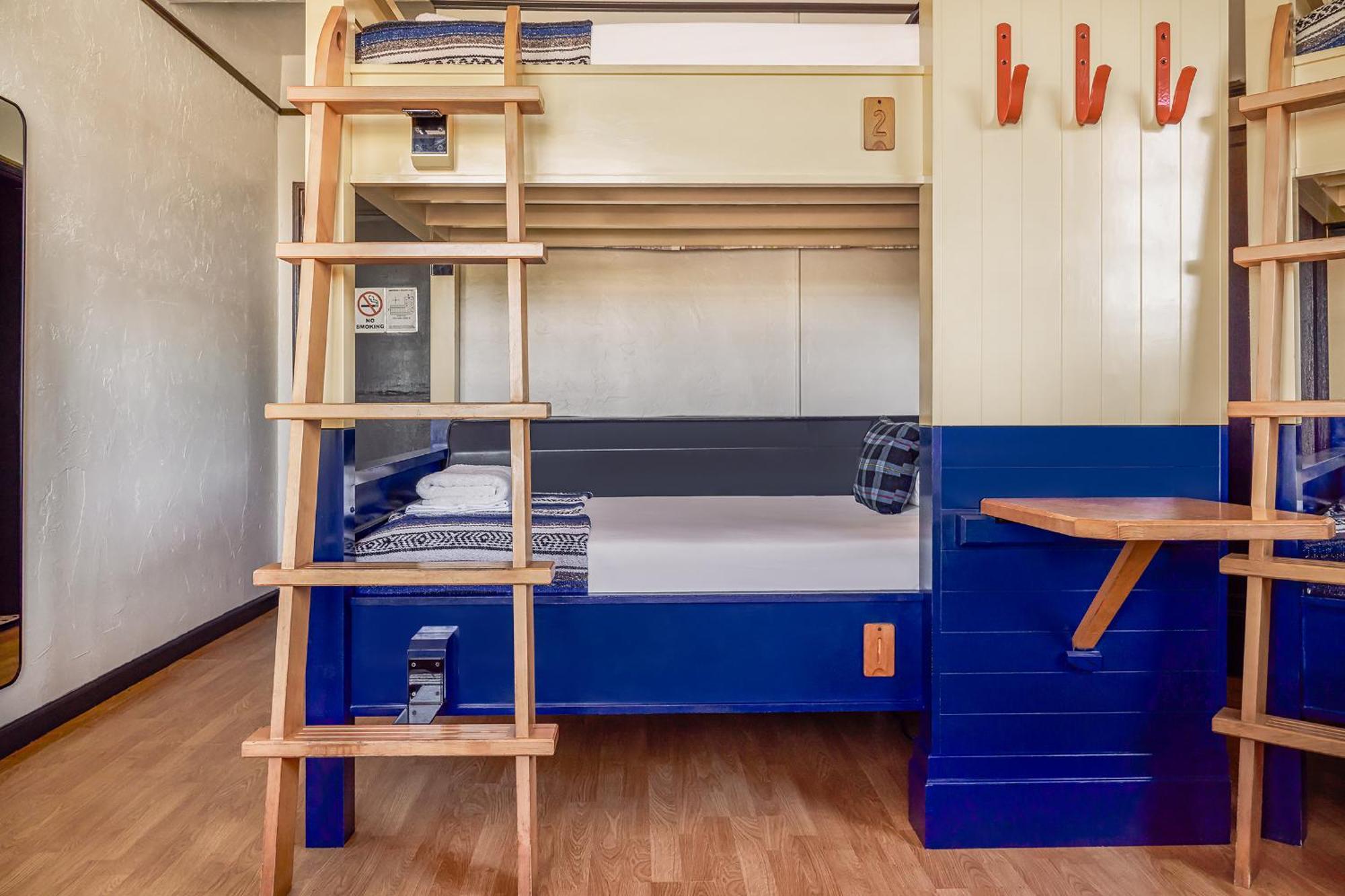 Hostal Freehand Miami